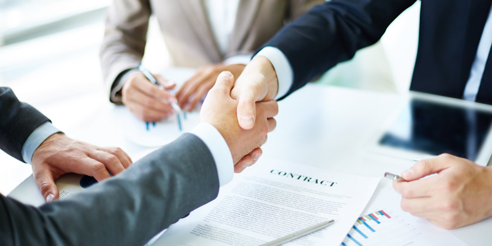 貼角機(jī)、壓泡機(jī)廠房服務(wù)團(tuán)隊(duì)